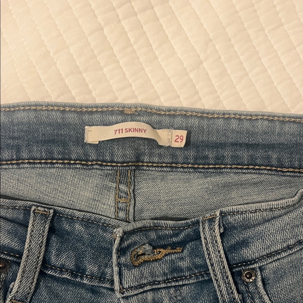 Levi's Women's Skinny Jeans - Denim Blue 711